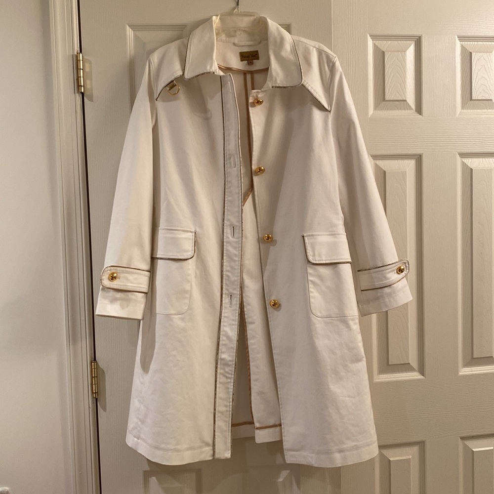 🧥☔️🌧️🌈Midnight Velvet Cream Trench Coat
